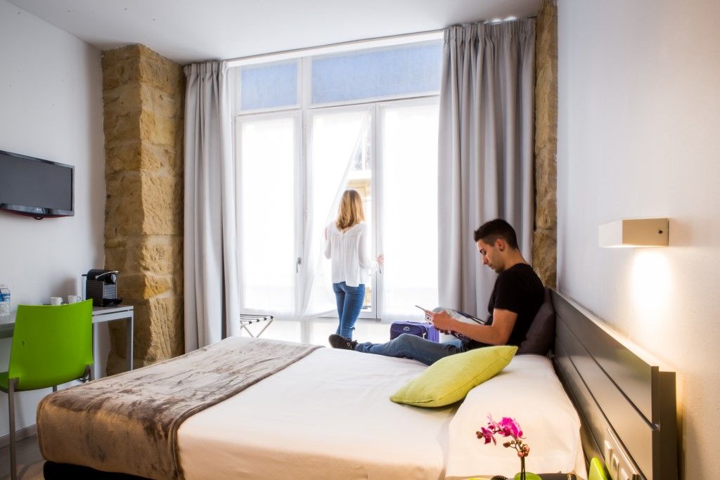 Hotel & Suites Arrizul Gros San Sebastian Buitenkant foto